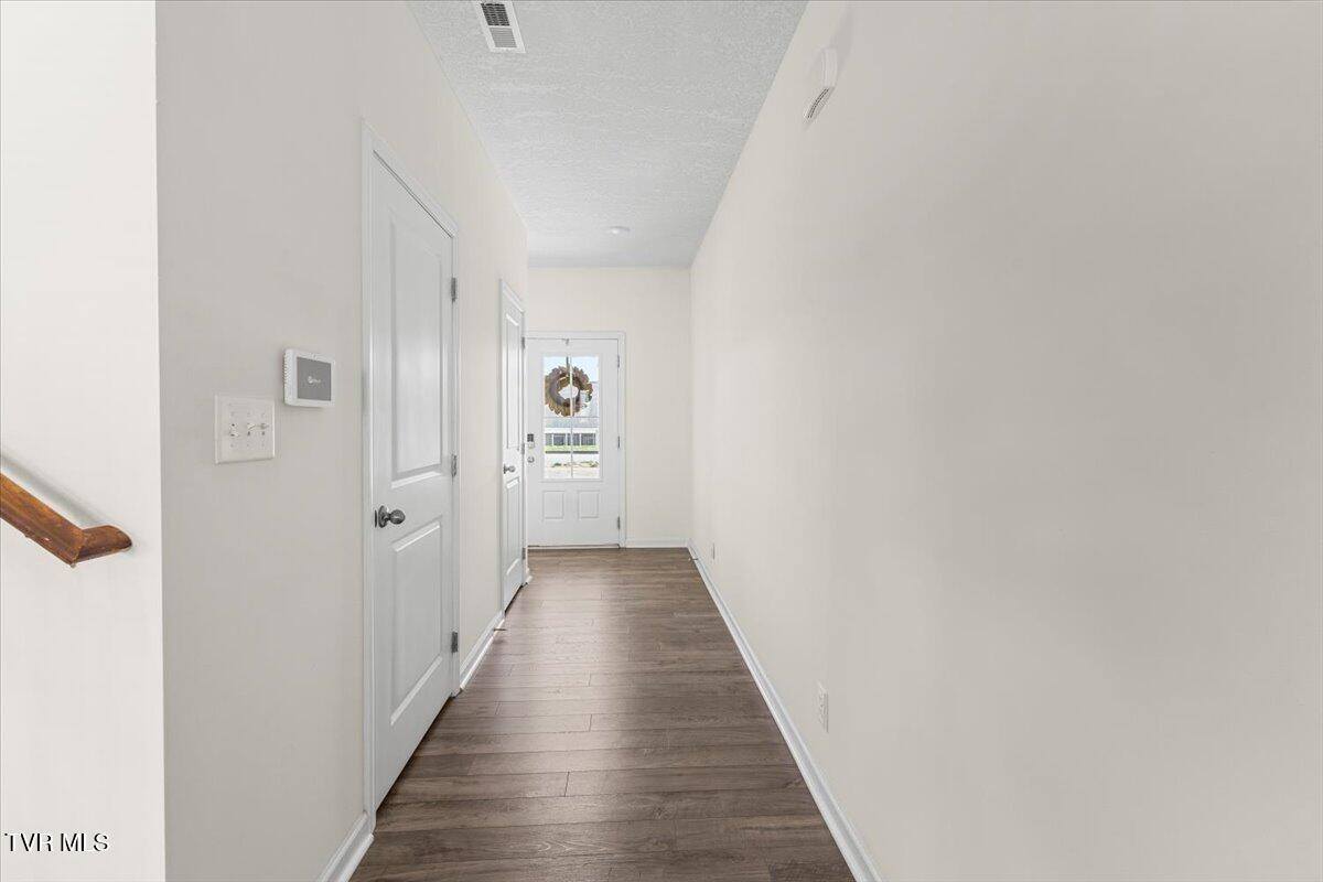 1425 Willow Springs Drive, Johnson City, TN 37604