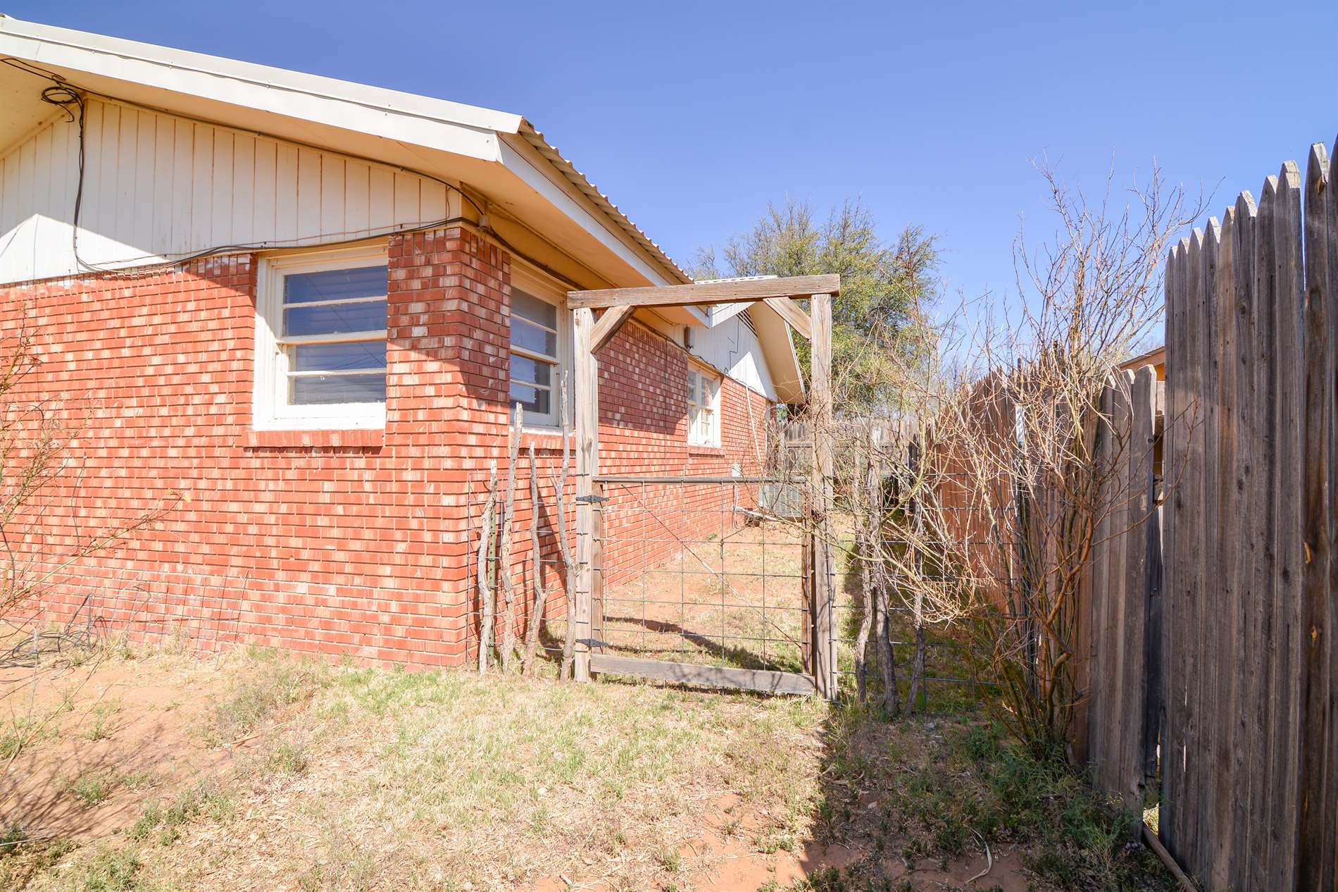 2213 S. 5th Street, Lamesa, TX 79331