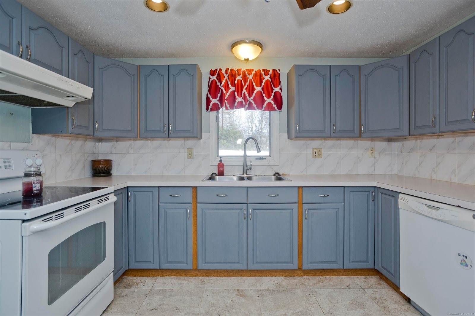 6 Martin, Enfield, CT 06082