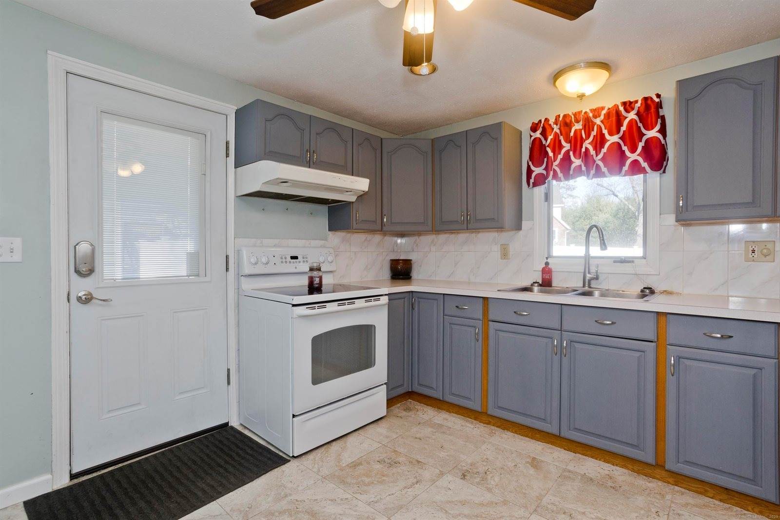 6 Martin, Enfield, CT 06082