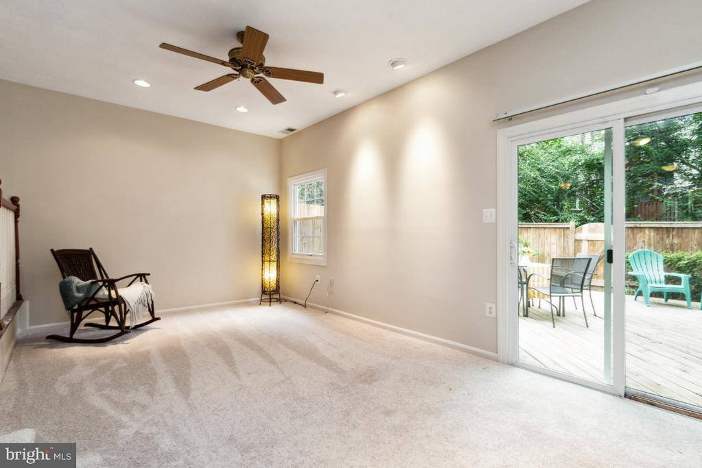 9943 Capperton Drive, Oakton, VA 22124