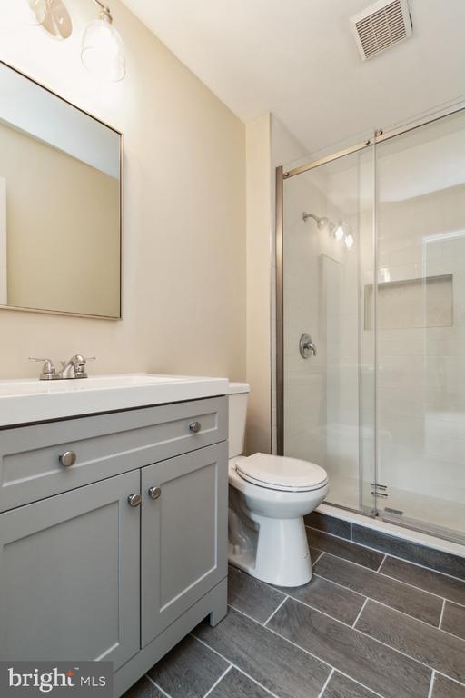 9943 Capperton Drive, Oakton, VA 22124