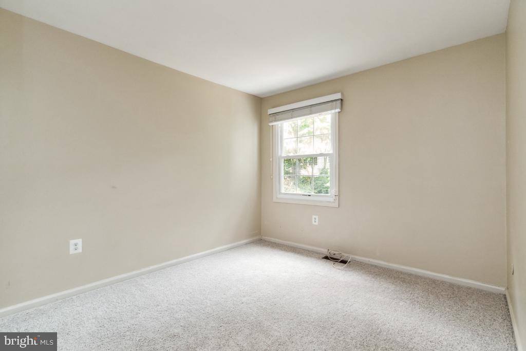 9943 Capperton Drive, Oakton, VA 22124