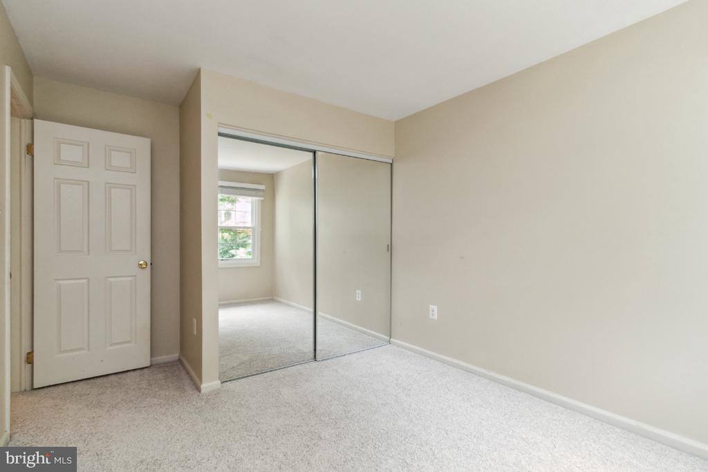 9943 Capperton Drive, Oakton, VA 22124