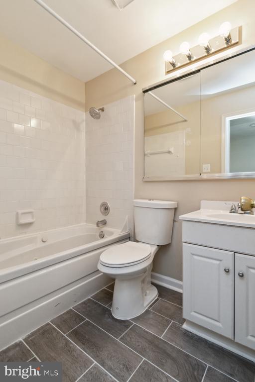 9943 Capperton Drive, Oakton, VA 22124