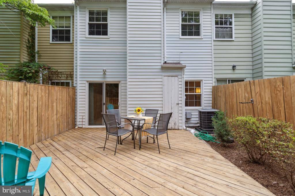 9943 Capperton Drive, Oakton, VA 22124