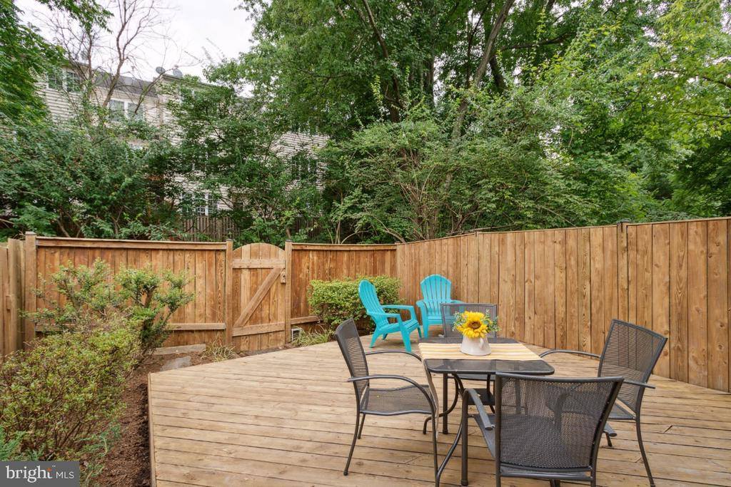 9943 Capperton Drive, Oakton, VA 22124