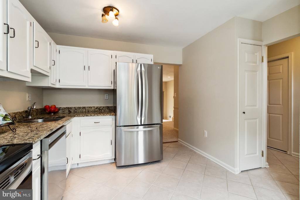 9943 Capperton Drive, Oakton, VA 22124