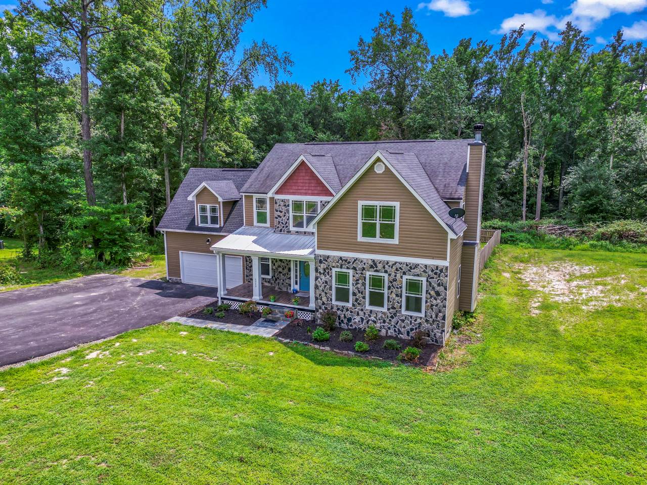 6049 Pole Green RD, Mechanicsville, VA 23111