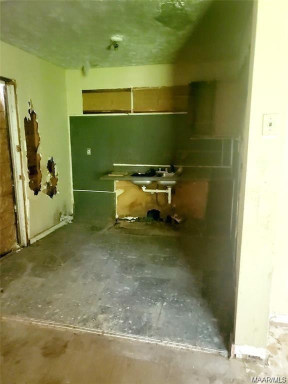 135 W Michigan Avenue, Montgomery, AL 36110