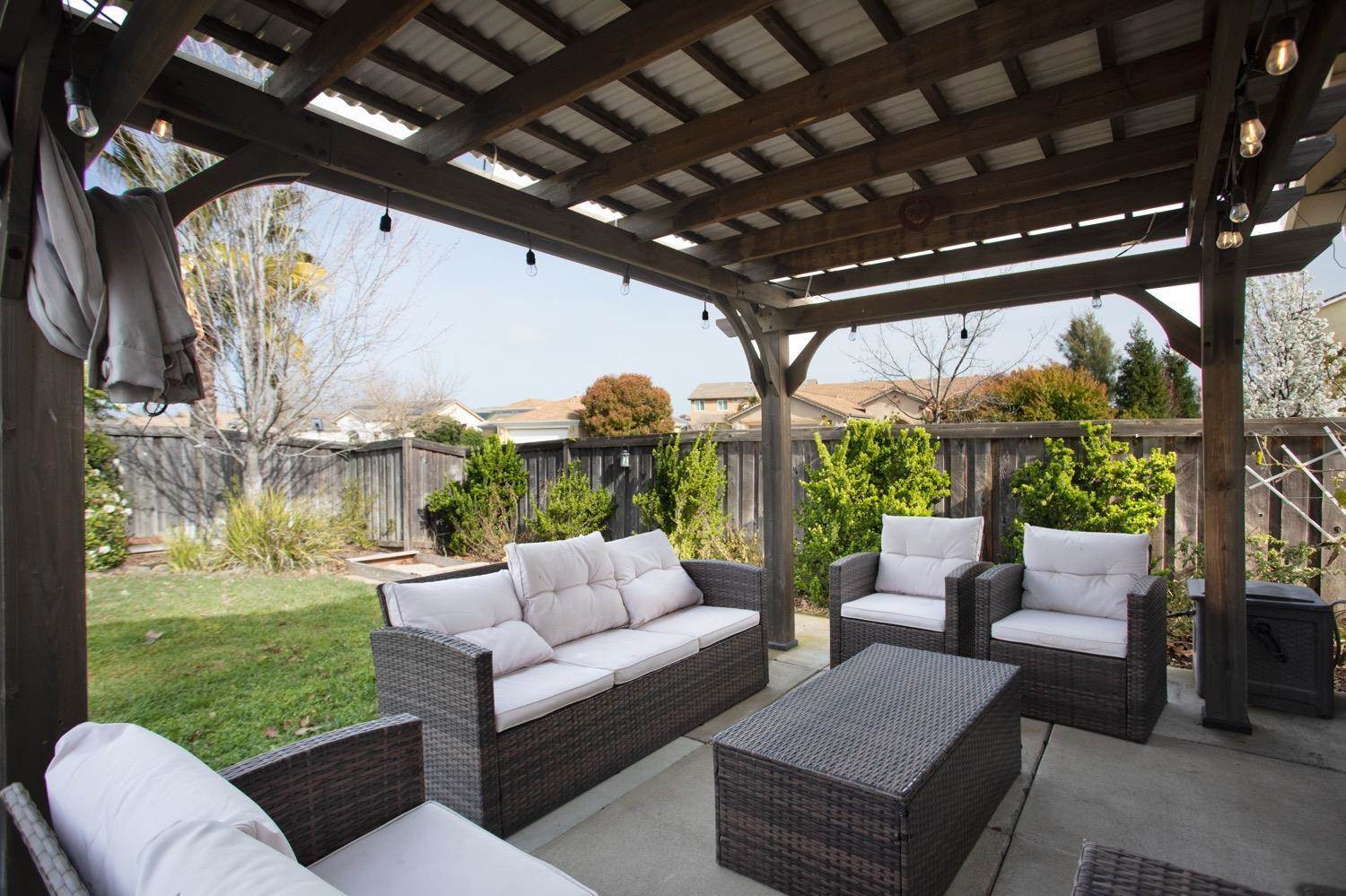 1434 Minories Drive, Olivehurst, CA 95961