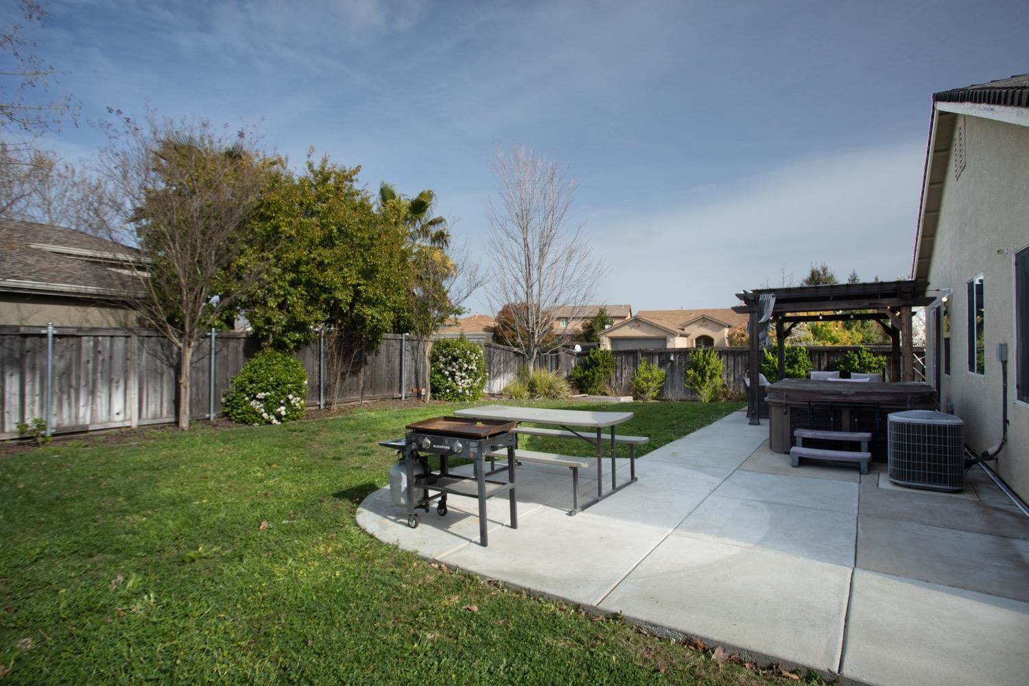 1434 Minories Drive, Olivehurst, CA 95961