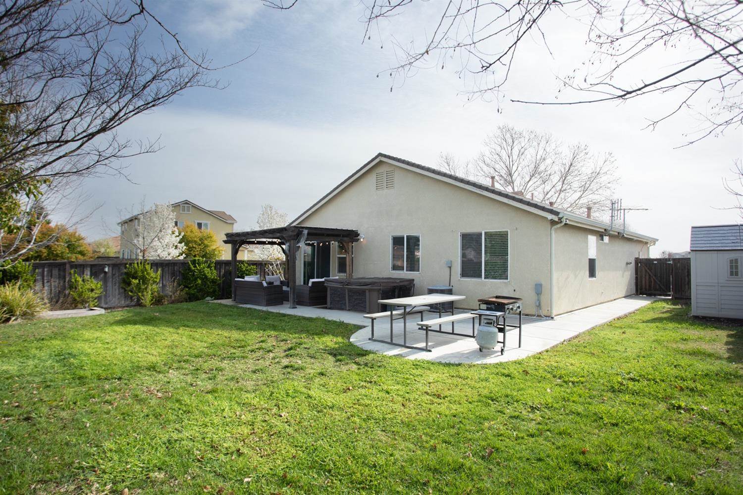 1434 Minories Drive, Olivehurst, CA 95961