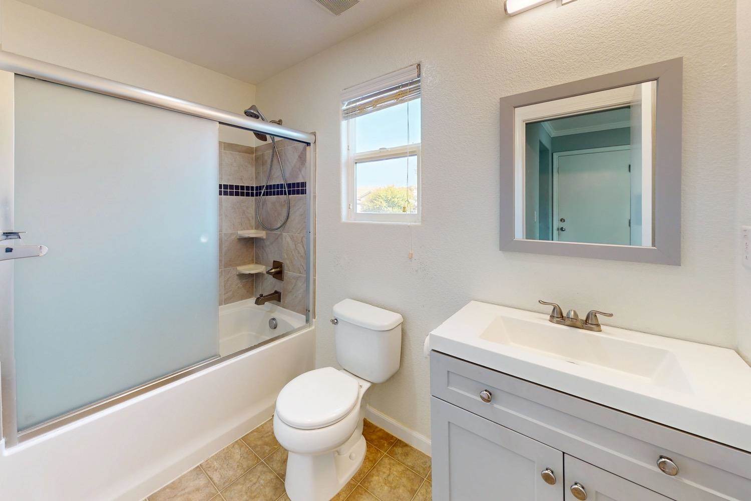 1434 Minories Drive, Olivehurst, CA 95961