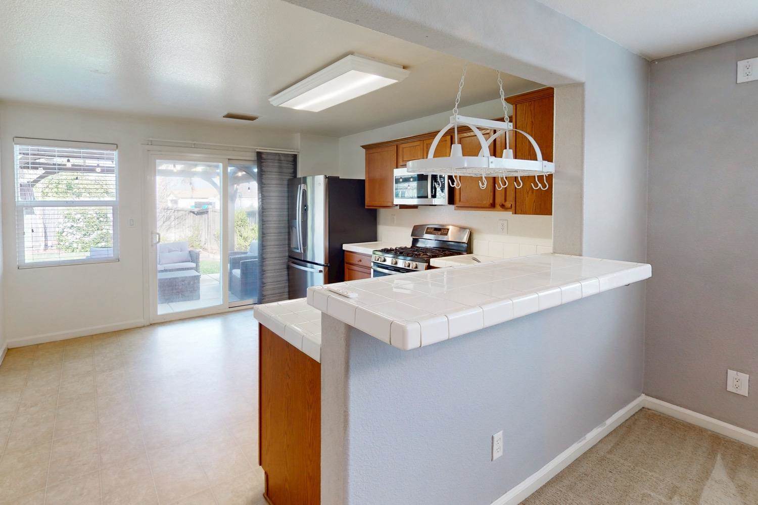 1434 Minories Drive, Olivehurst, CA 95961