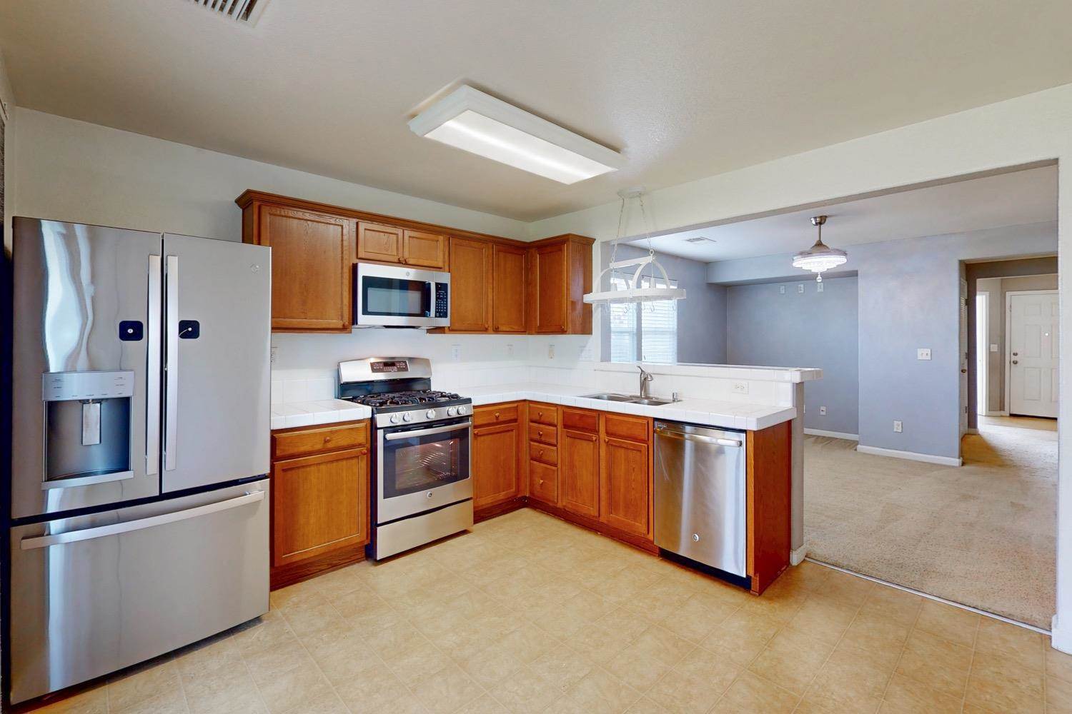 1434 Minories Drive, Olivehurst, CA 95961