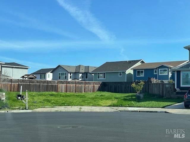 1668 Scarlet Place, Santa Rosa, CA 95403