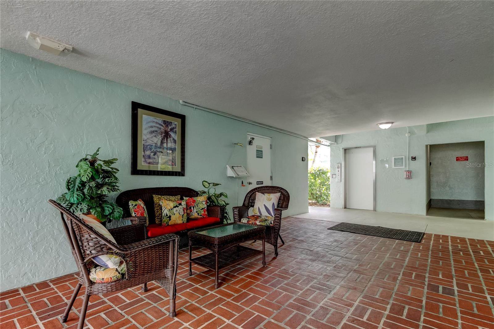 1706 Belleair Forest Drive, #326, Belleair, FL 33756