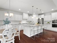 805 Five Leaf Lane, Waxhaw, NC 28173