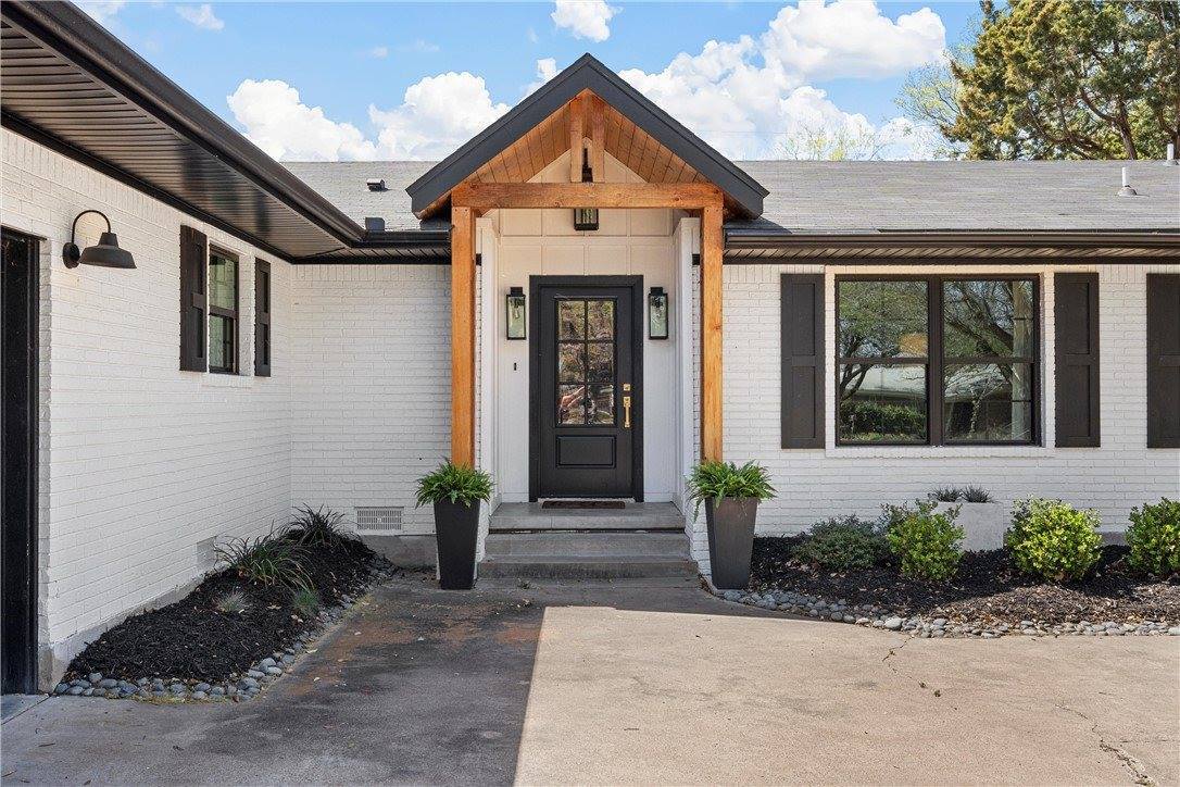 408 Randle Drive, Woodway, TX 76712