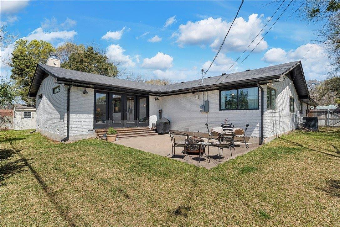 408 Randle Drive, Woodway, TX 76712