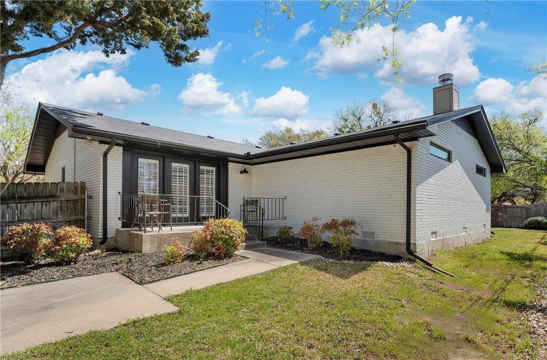 408 Randle Drive, Woodway, TX 76712