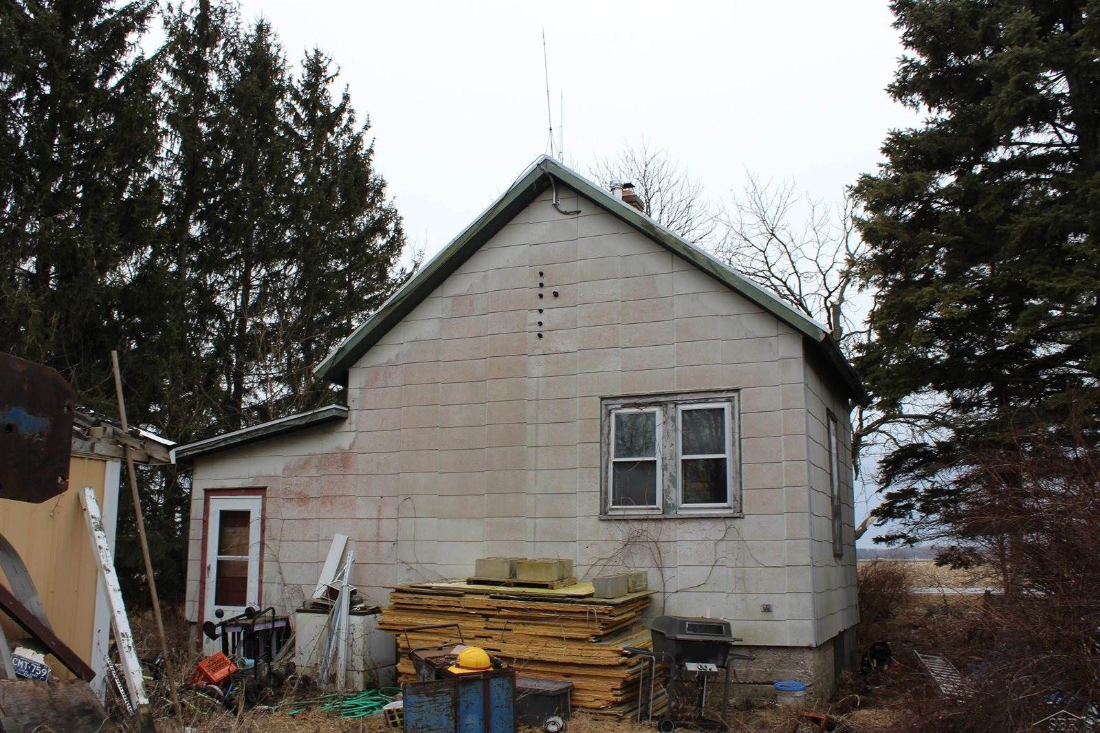 5885 Hess Road, Saginaw, MI 48601