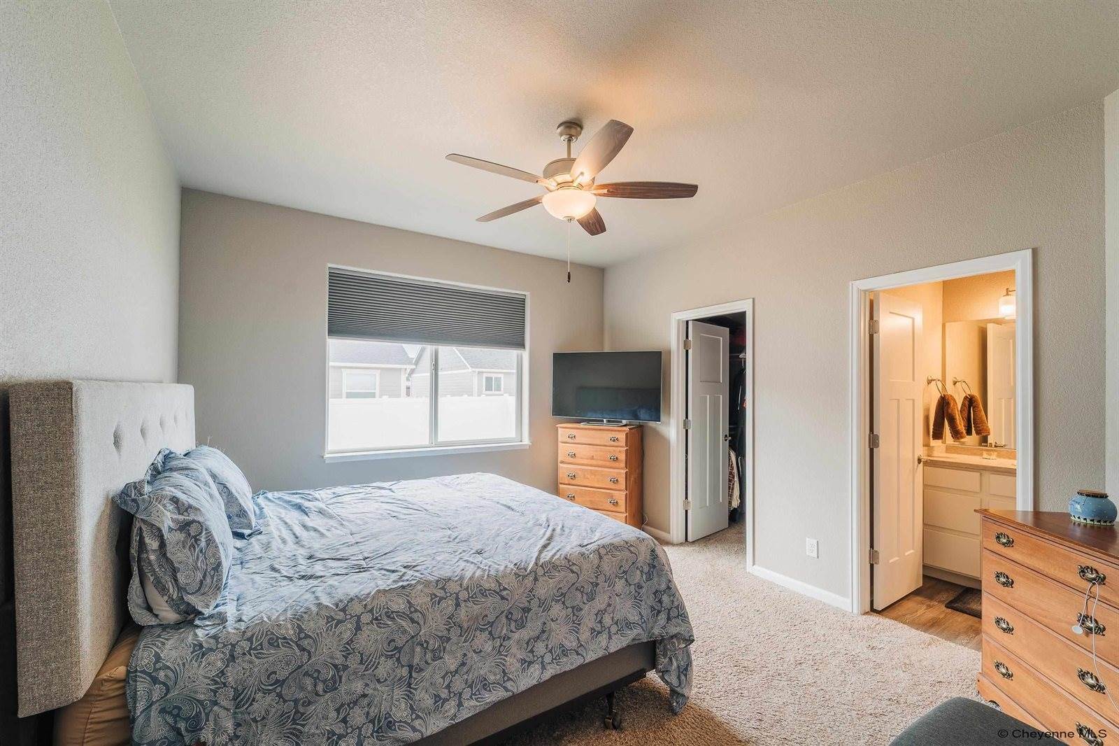 3821 Thomas Rd, Cheyenne, WY 82009