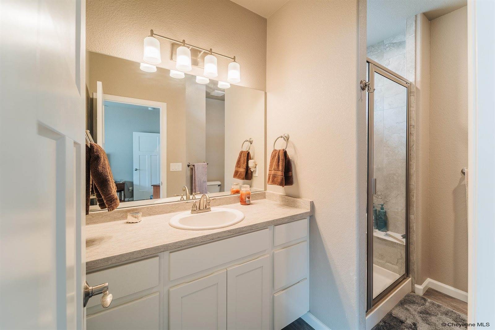 3821 Thomas Rd, Cheyenne, WY 82009