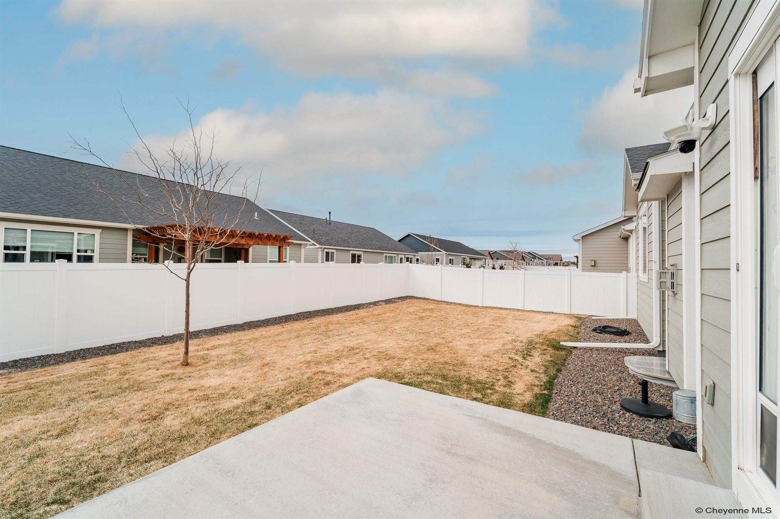 3821 Thomas Rd, Cheyenne, WY 82009