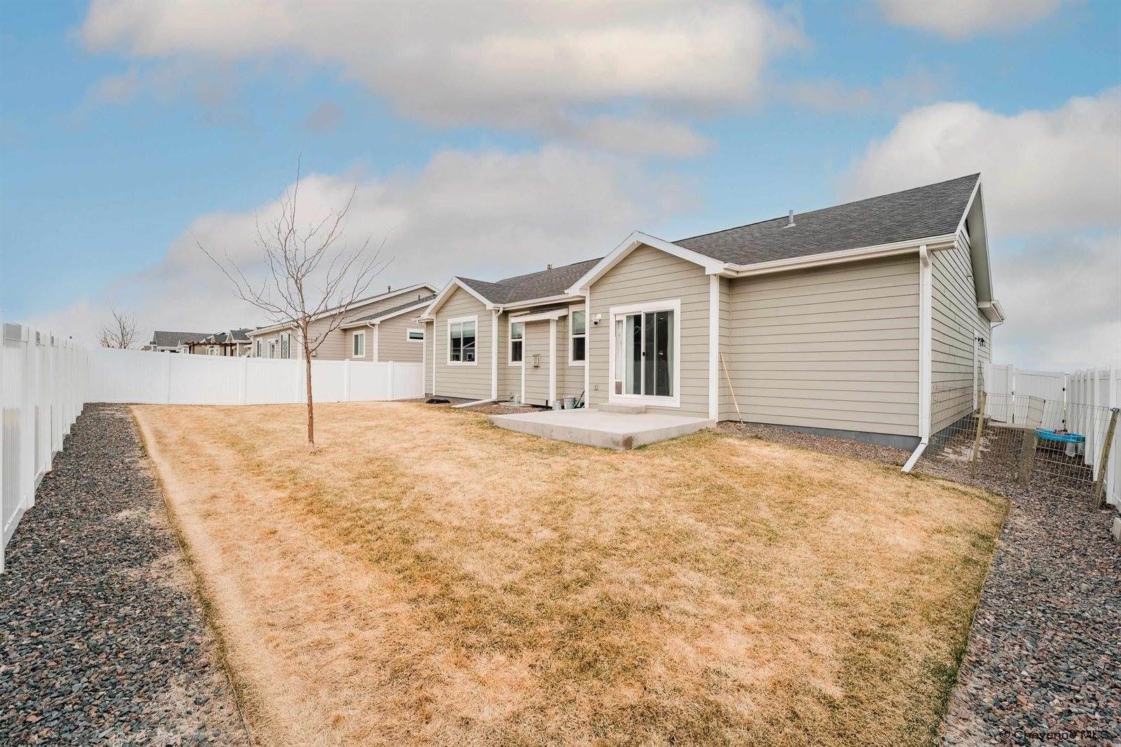 3821 Thomas Rd, Cheyenne, WY 82009