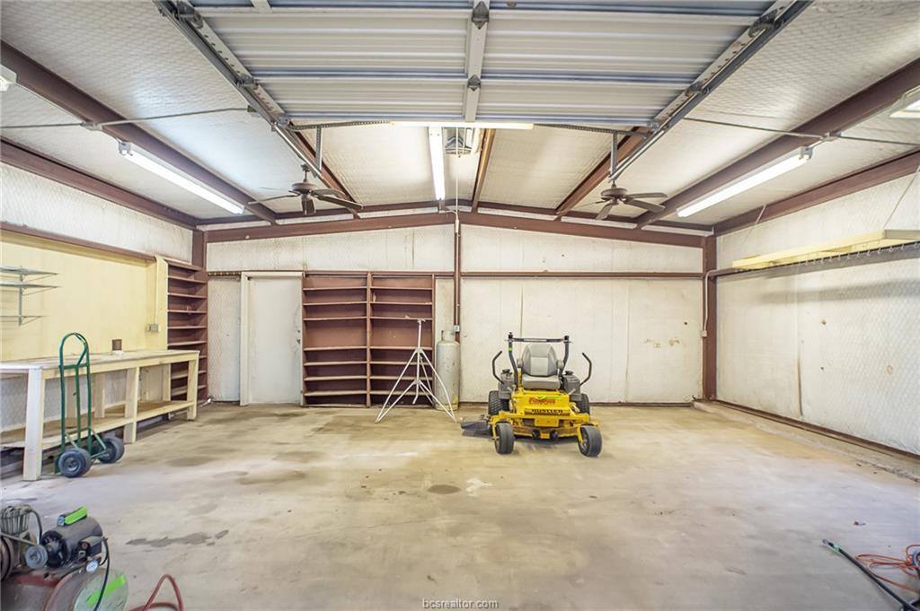 9639 Valley View Drive, College Station, TX 77845