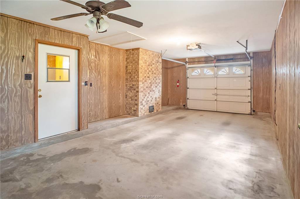 9639 Valley View Drive, College Station, TX 77845