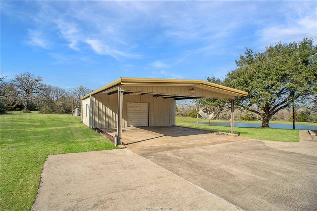 9639 Valley View Drive, College Station, TX 77845