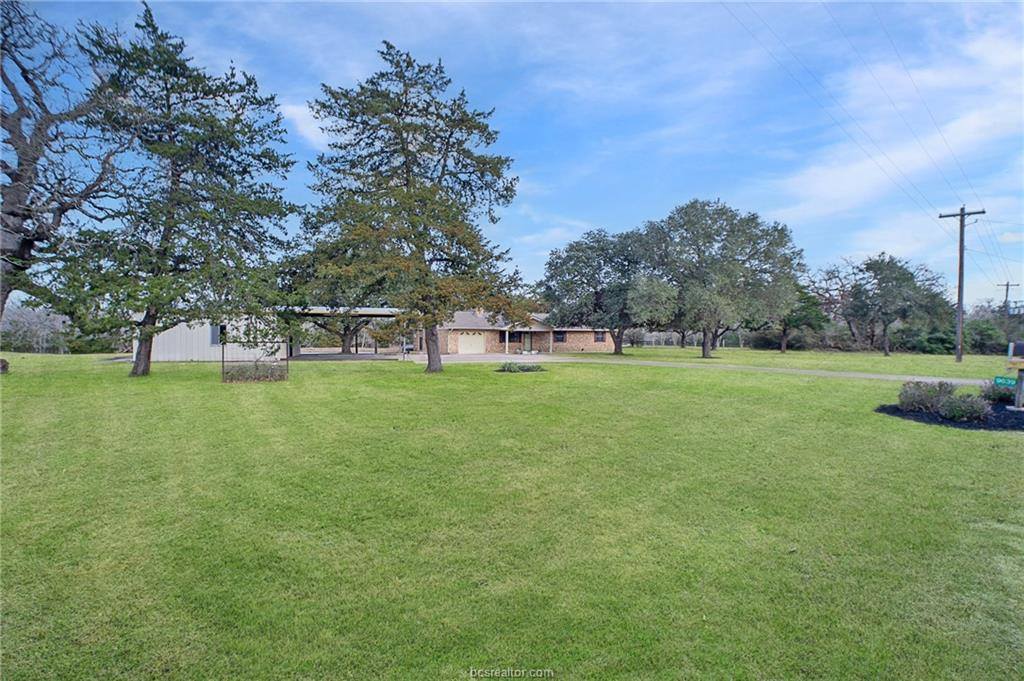 9639 Valley View Drive, College Station, TX 77845