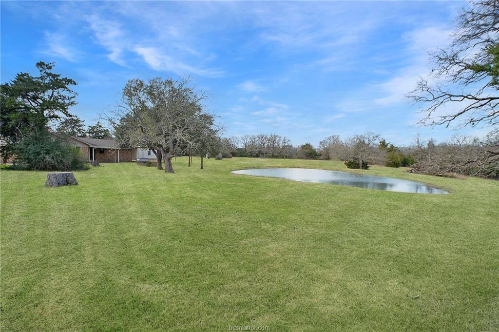 9639 Valley View Drive, College Station, TX 77845