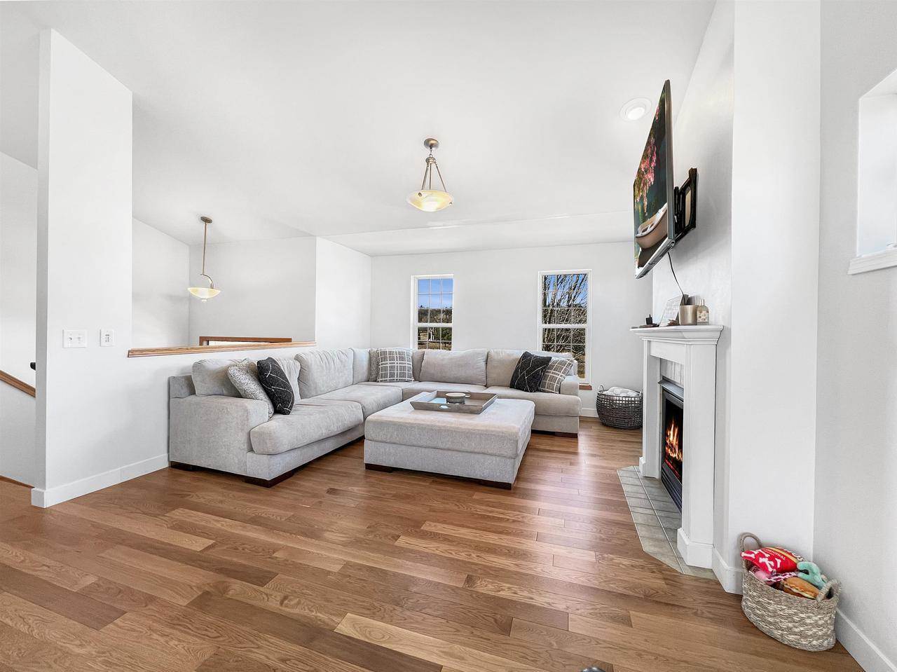 1125 Carriage Drive, Sun Prairie, WI 53590