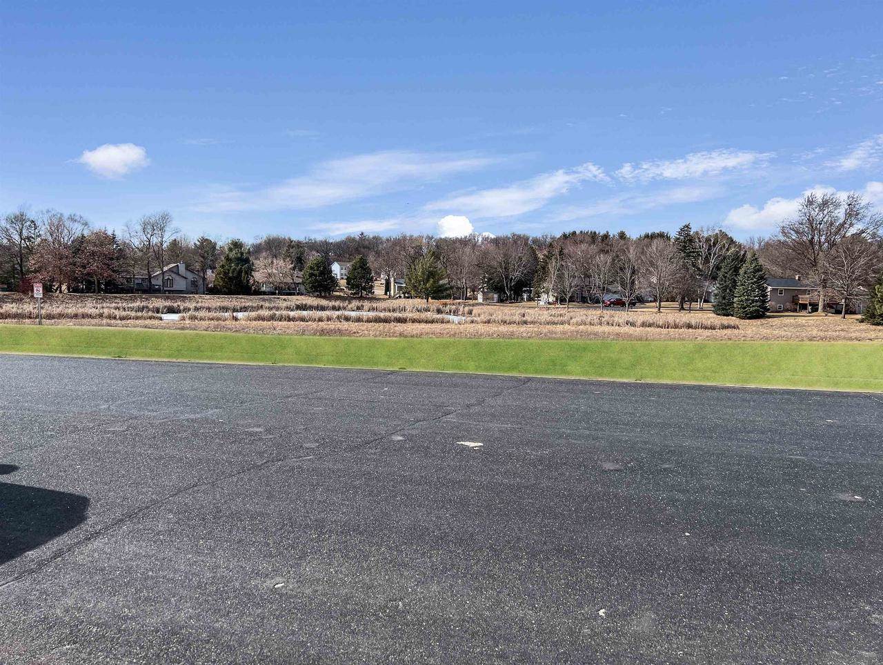 1125 Carriage Drive, Sun Prairie, WI 53590