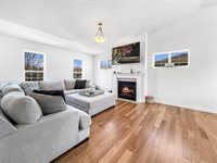 1125 Carriage Drive, Sun Prairie, WI 53590