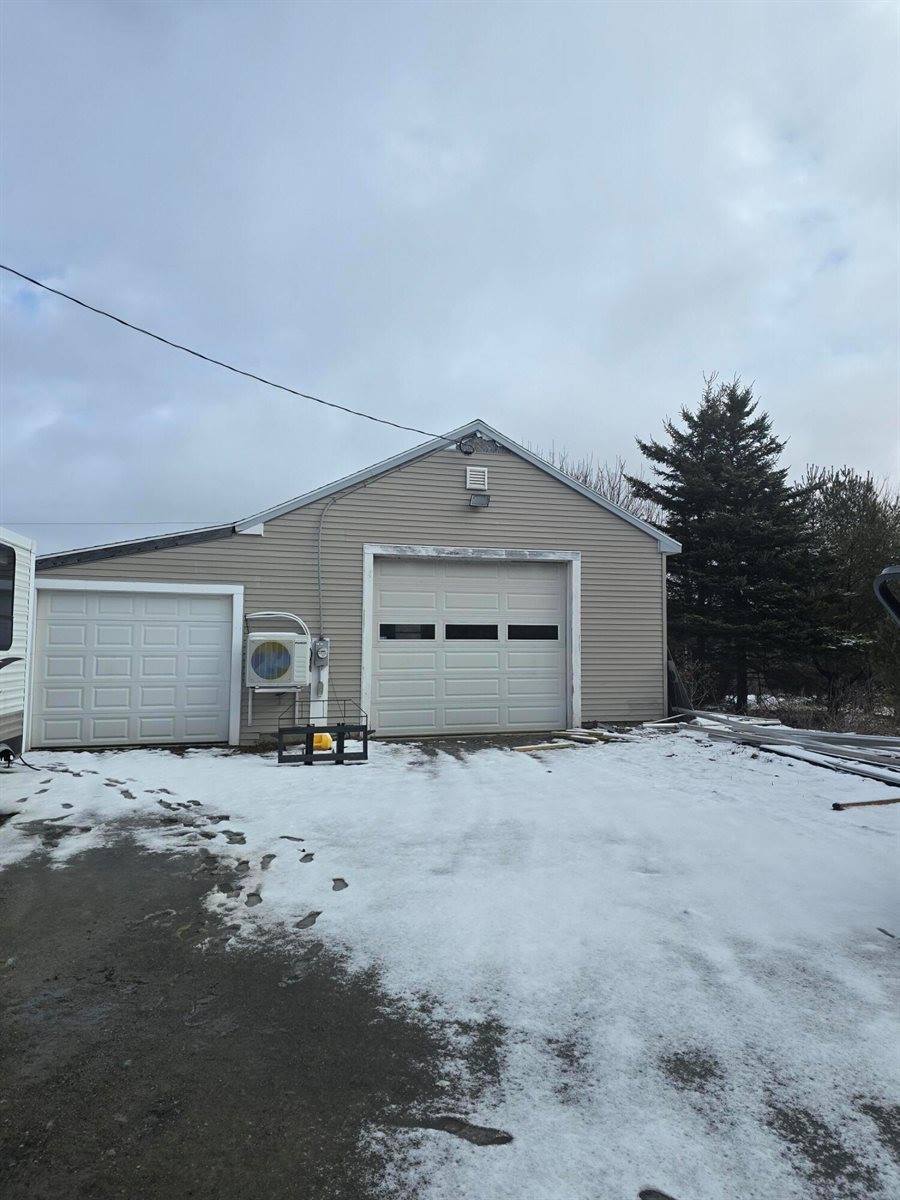 11 Meadow Lane, Cushing, ME 04563