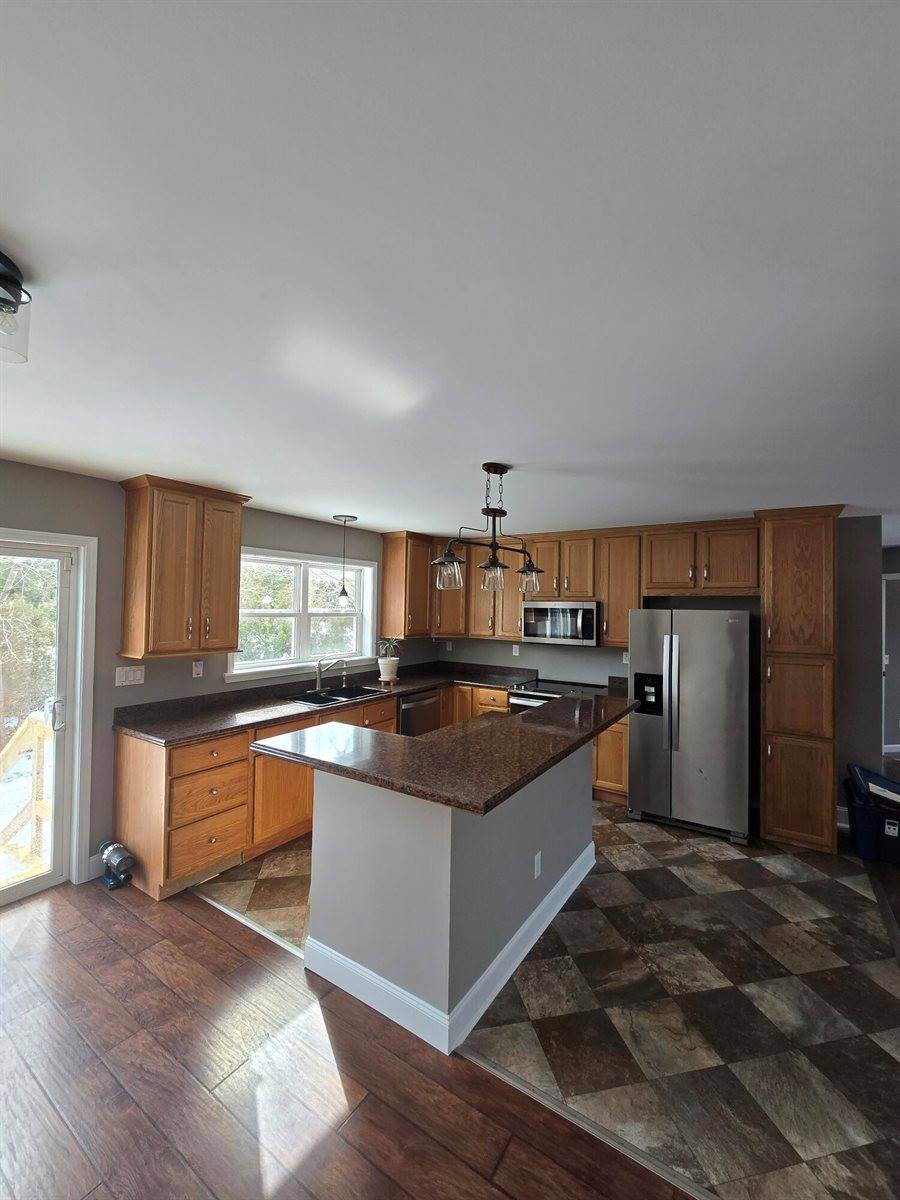 11 Meadow Lane, Cushing, ME 04563