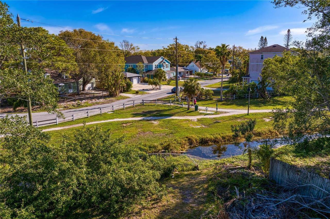 Skimmer Point Drive South, Saint Petersburg, FL 33707