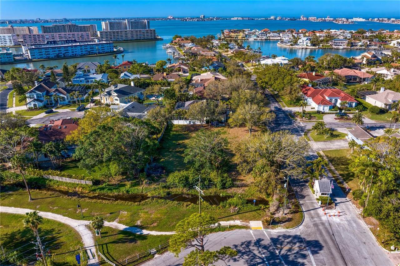 Skimmer Point Drive South, Saint Petersburg, FL 33707