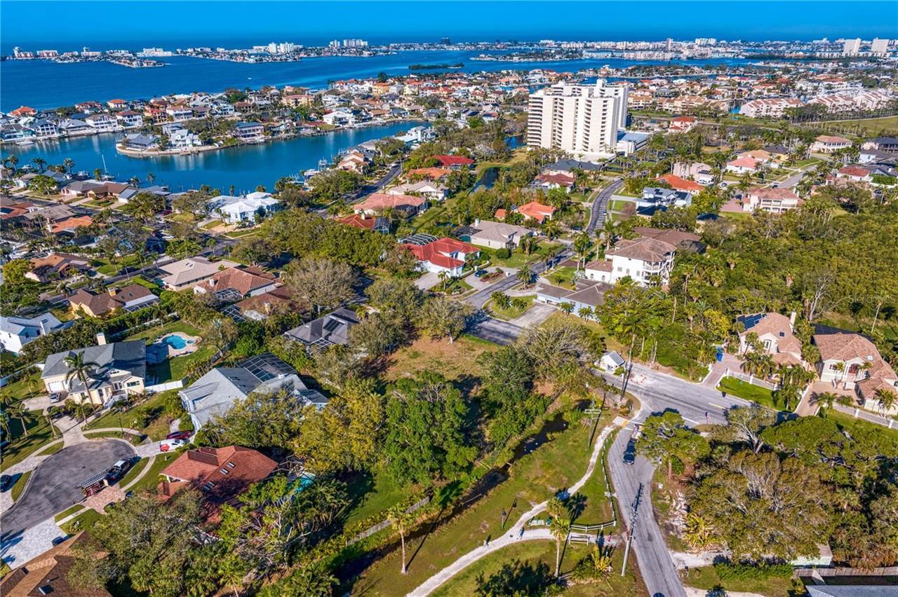 Skimmer Point Drive South, Saint Petersburg, FL 33707
