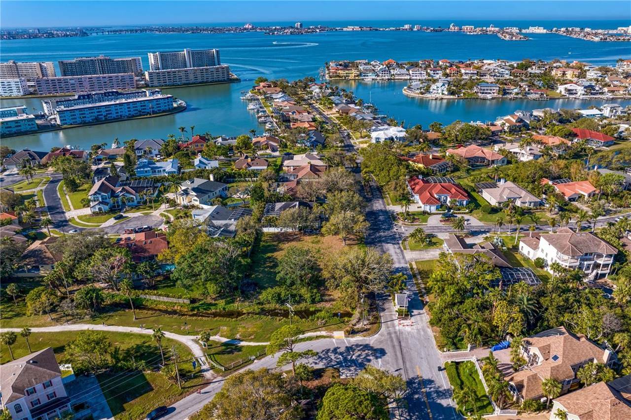 Skimmer Point Drive South, Saint Petersburg, FL 33707