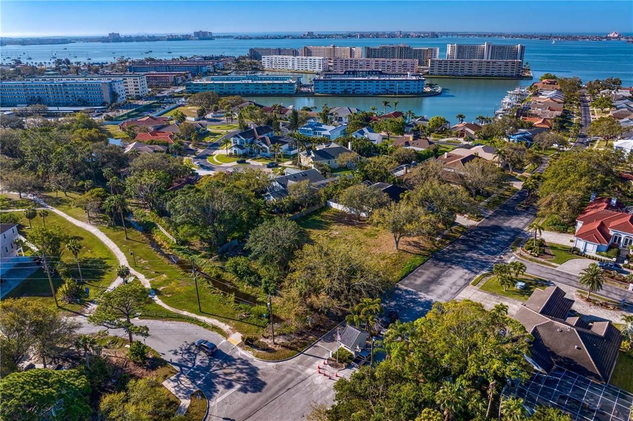 Skimmer Point Drive South, Saint Petersburg, FL 33707