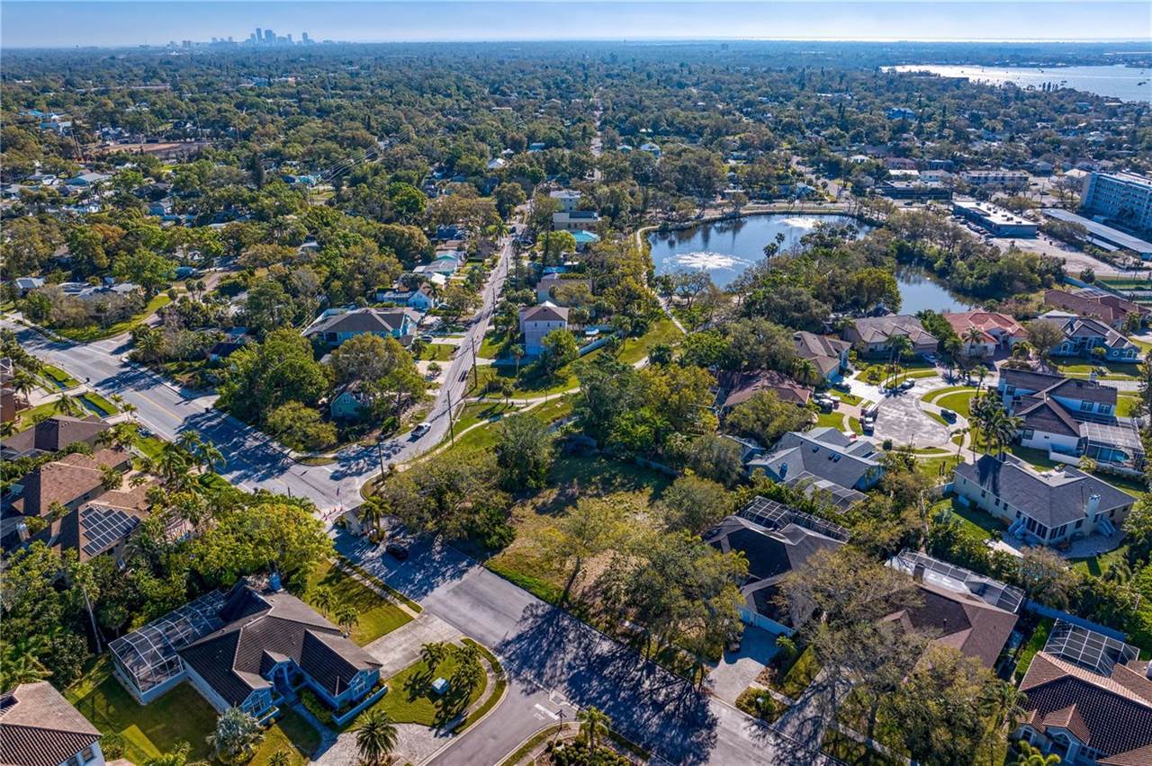 Skimmer Point Drive South, Saint Petersburg, FL 33707