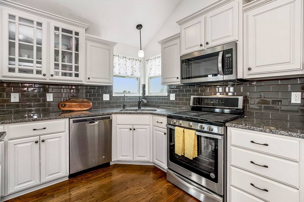 2911 North 127th Ter, Kansas City, KS 66109