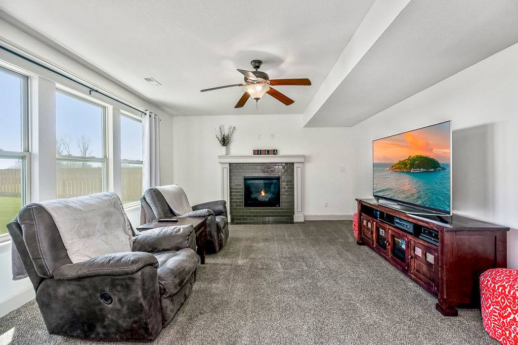 2911 North 127th Ter, Kansas City, KS 66109