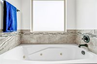 2911 North 127th Ter, Kansas City, KS 66109